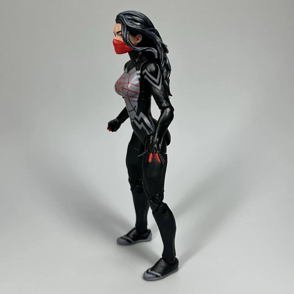 Figura de acción Marvel Legends Spider-Man Silk 6" Space Venom Wave - Suelta Foto 3 de 4