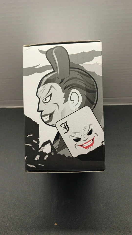 Kidrobot Batman Classic Dunny Vinyl Figure NEW Toy Collectibles DC Comics - Image 3 of 4