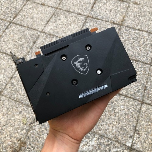 AMD Radeon RX 6500 XT 4GB Mech 2X OC – Come nuova, usata solo per 3D - Photo 5/6