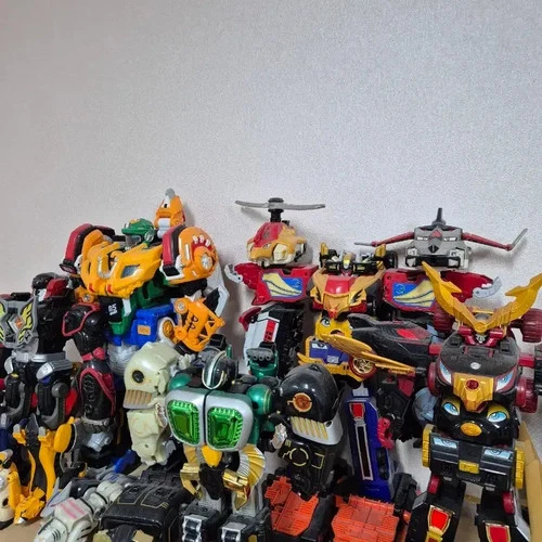 Transforming Robot Various Collectibles Used Character Toys