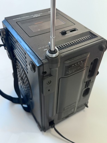 Sony FX-300 Jackal 200 Vintage TV AM/FM Radio Cassette Recorder Japan Working - Picture 3 of 15