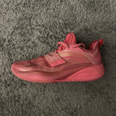 ANTA KT Splash 5 Basketballschuhe Herren EUR 45 Rosa Weiß Synthetik Mesh
