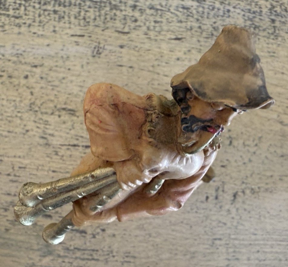 Vintage Nativity Italy Man Playing Bagpipes Replacement Figure 4.75 Inches Tall