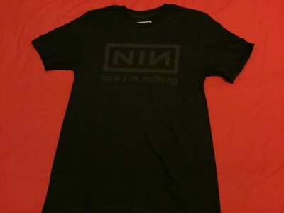 ** Nine Zoll Nails Now I'm Nothing NIN Logo offiziell lizenziertes T-Shirt **