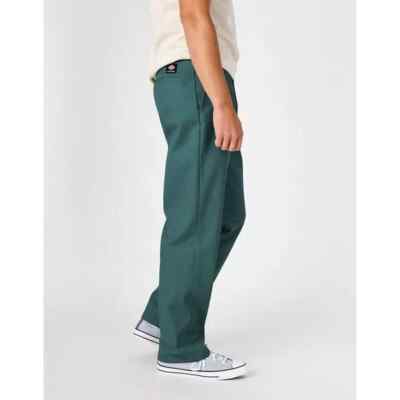 New with Tags! Dickies Skateboarding Regular Fit Twill Pants (Lincoln Green)
