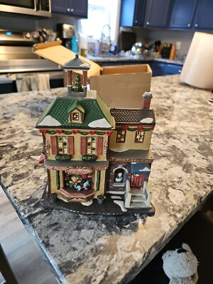 Lemax Christmas village Toy Shoppe