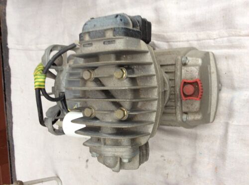 Air compressor motor Clarke 110v - Picture 3 of 12