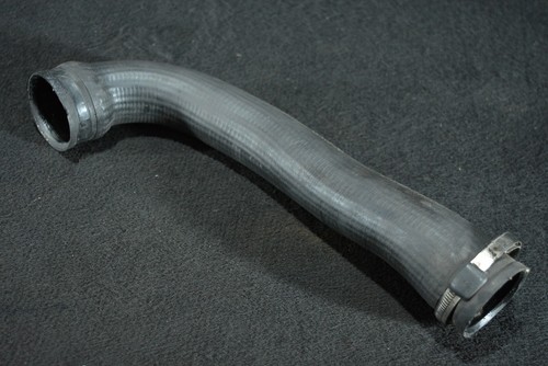 Opel Zafira B Ladeluftschlauch Ladeluftrohr Turbolader 55557628 383332418