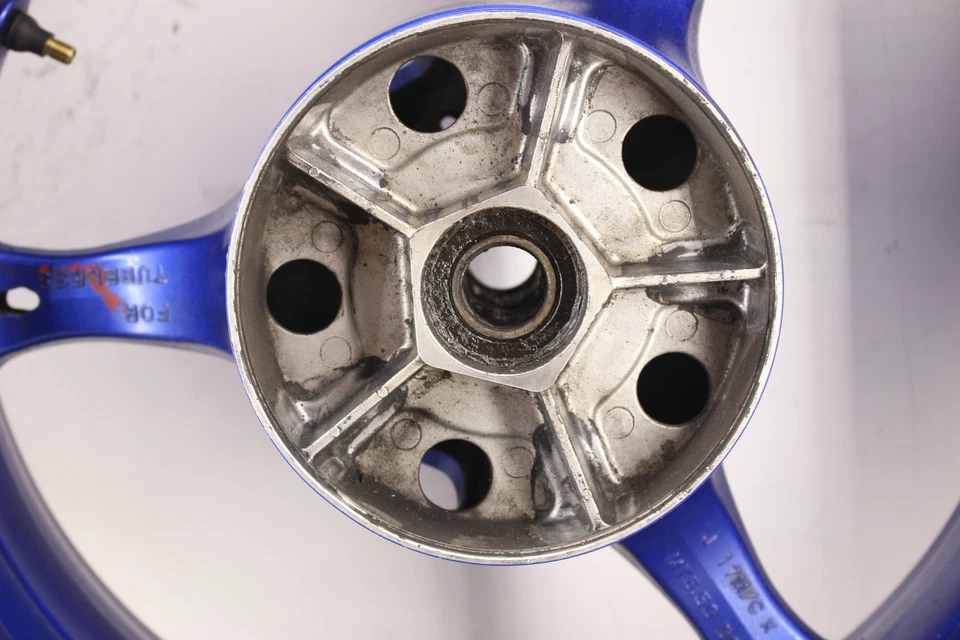 Llanta trasera doblada Suzuki GSXR600 2007 64711-49G10 Foto 2 de 4