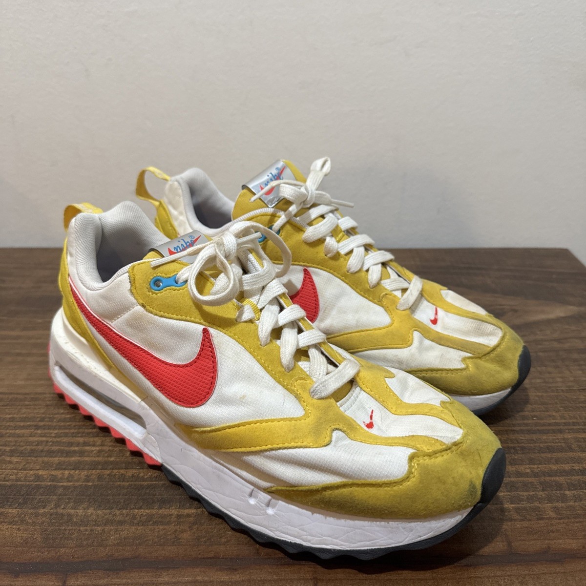 Nike Airmax Dawn Vuvid Sulfer& Siren Red On White Sneakers/shoes. Mens 10.5 WMNS) Nike Air Max Dawn  main image 3