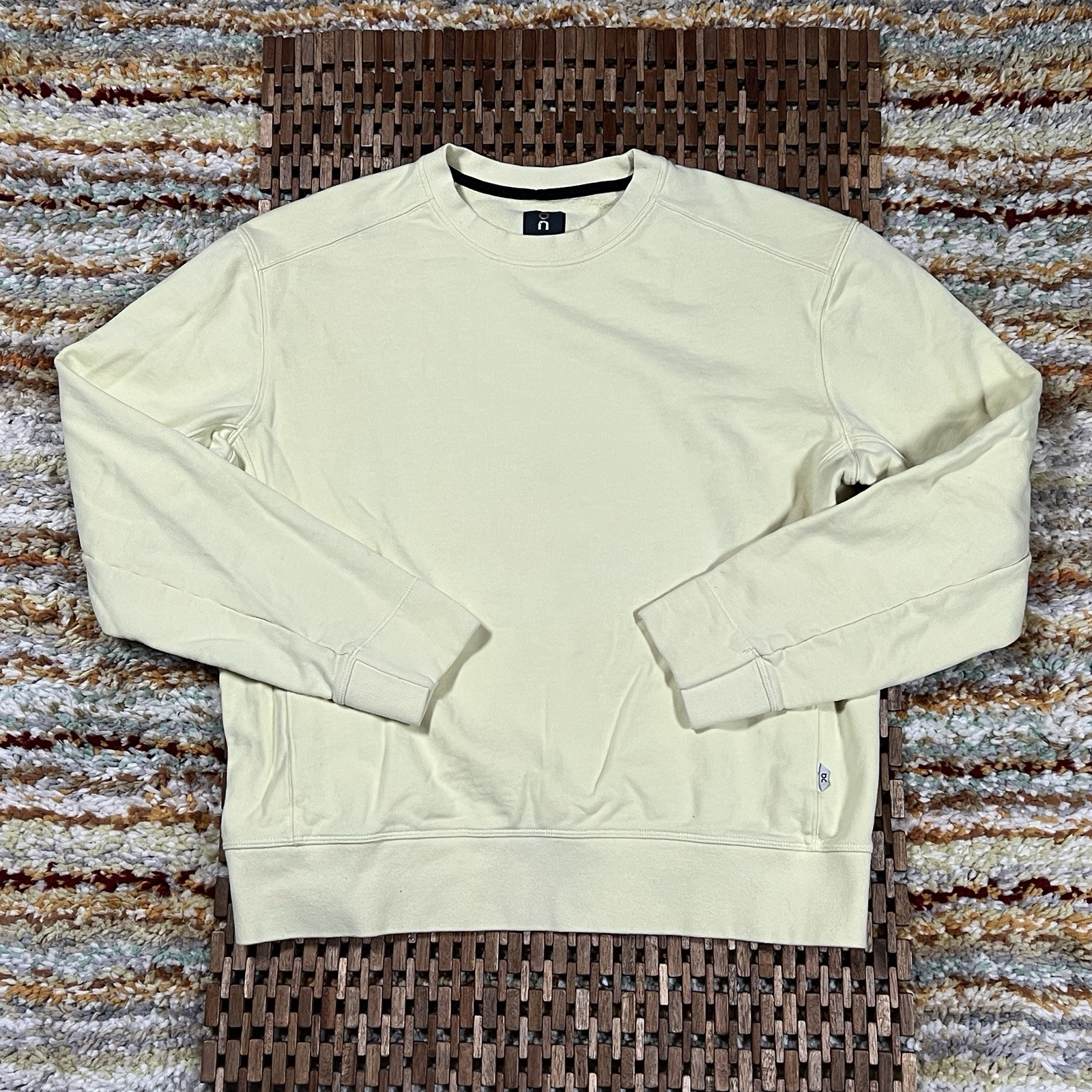 On Cloud Running Crew Neck Pullover Sweatshirt Li… - image 2