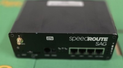 2N SpeedRoute SAG 1xHSPA 900/2100MHz GSM UMTS 2G 3G Industrie Mobilfunk Router