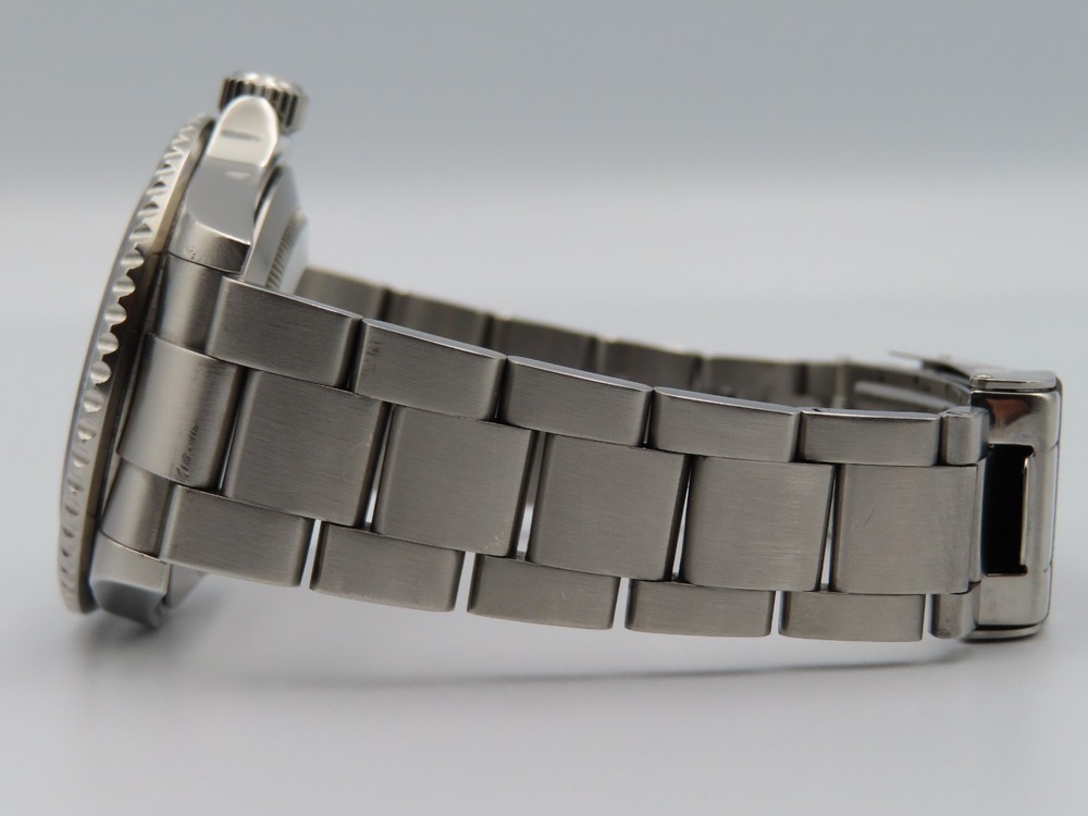 Rolex Submariner 16610T 40 mm Black Dial