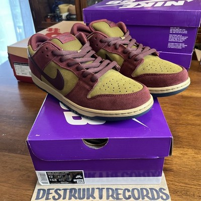 NEW Nike SB Dunk Low Pro Men's Size 12 Dark Team Red Burgundy Crush HQ1625600 DS