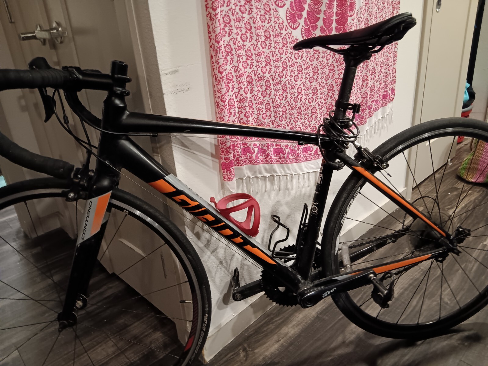 Giant Contend AR Shimano Disc Gravel Bike - reg $1,150