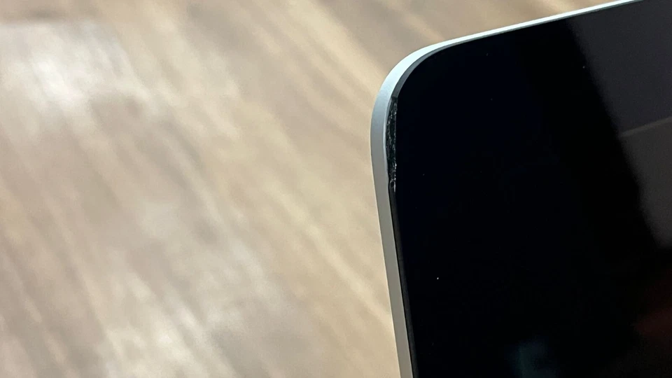 Apple iMac A1418 / EMC 2638 21.5" Intel i5, 8GB RAM, 1TB FD, Slight Crack Edge - Image 2 of 4