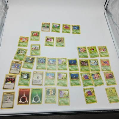 38 Pokémon Common Card Lot Base Set Some 1st Editions, Grass Cards - Venomoth