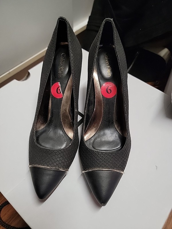 vintage Calvin Klein Black Pumps Sz 6