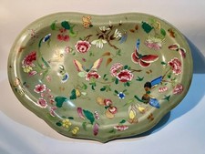Antique Chinese Celadon Famille Rose Ruyi-shaped Porcelain Plate 19th Century