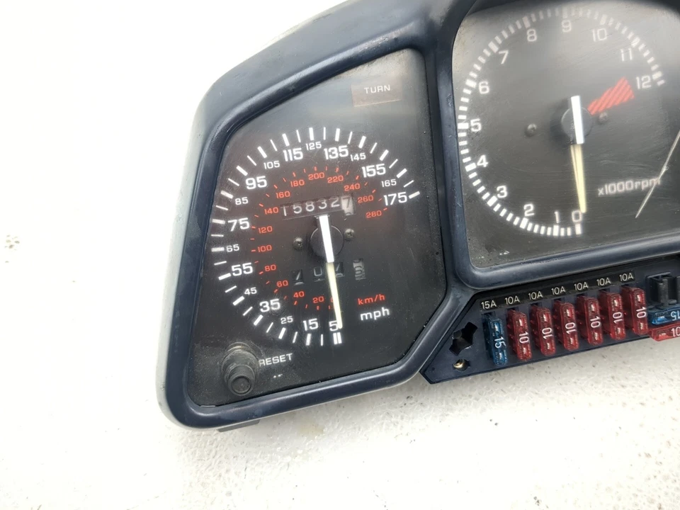 86 87 Honda VFR 700 F Interceptor Gauge Speedometer Tachometer Display - Изображение 2 из 4