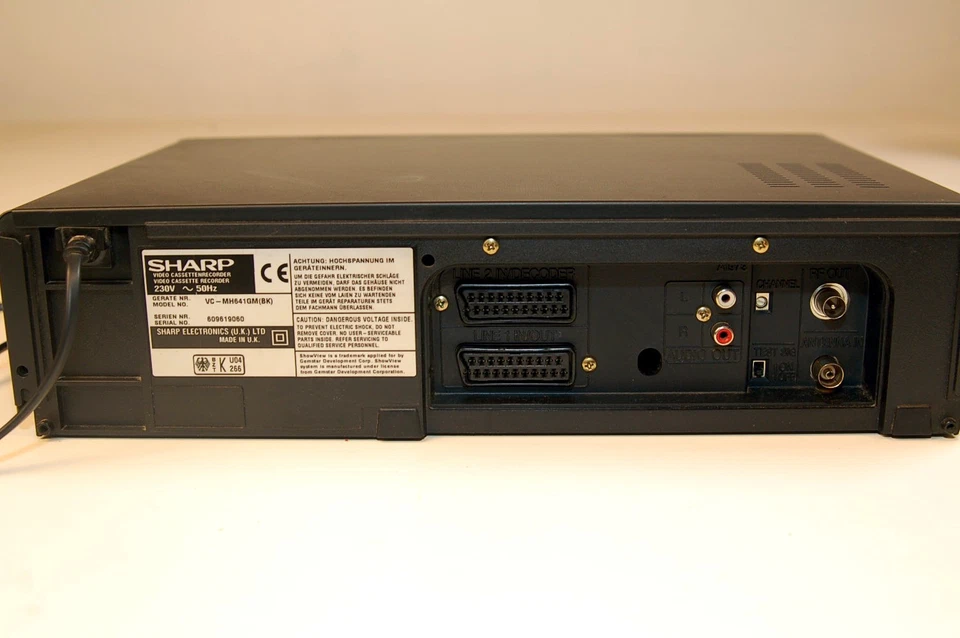 Sharp - MH641GM VHS Videorecorder mit Fernbedienung + Anleitung - Bild 3 von 3