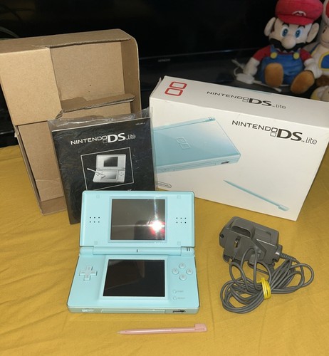 Consola portátil Nintendo DS Lite turquesa en caja con cargador - BATERÍA NUEVA ✅ - Imagen 2 de 14