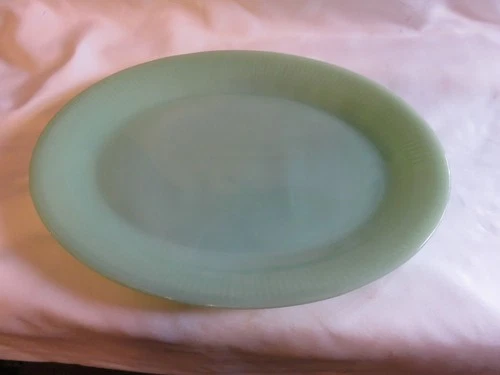 1960 JADEITE FIRE KING GREEN MILK  GLASS SERVING PLATTER. ANCHOR HOCKING 12 X 9