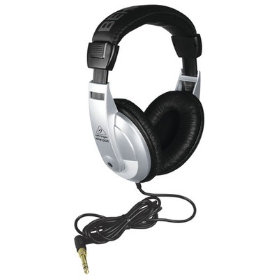 Behringer HPM1000