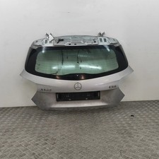 MERCEDES-BENZ A W176 Heckklappe Kofferraumdeckel A1767402200 2015 31380776 MERCEDES-BENZ A W176 Heckklappe Kofferraumdeckel A1767402200 2015 31380776