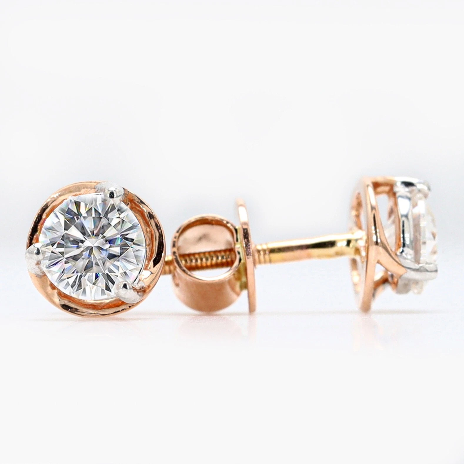 0.50 Ct Lab Grown Diamond 14K Gold E/F VS1 Stud Earrings IGI