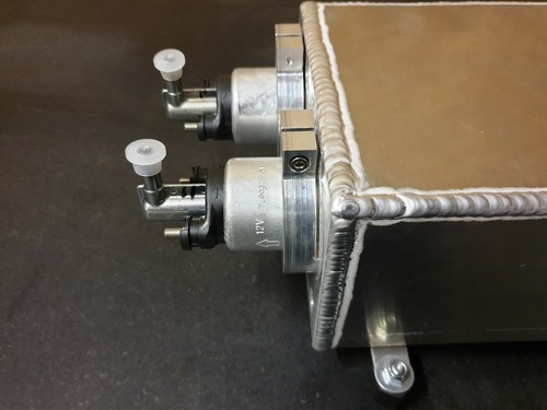 Double Fuel Catch Tank für Pierburg E3L 7.00228.51.0 inkl. Fittinge +1000 PS - Afbeelding 6 van 11