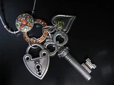 MARIANA NECKLACE HEART KEY LOCK PENDANT SWAROVSKI CRYSTALS Long Gift Christmas