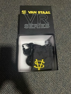 Van Staal VR200B VR Series Waterproof Left-Hand Spinning Reel Black 22lb