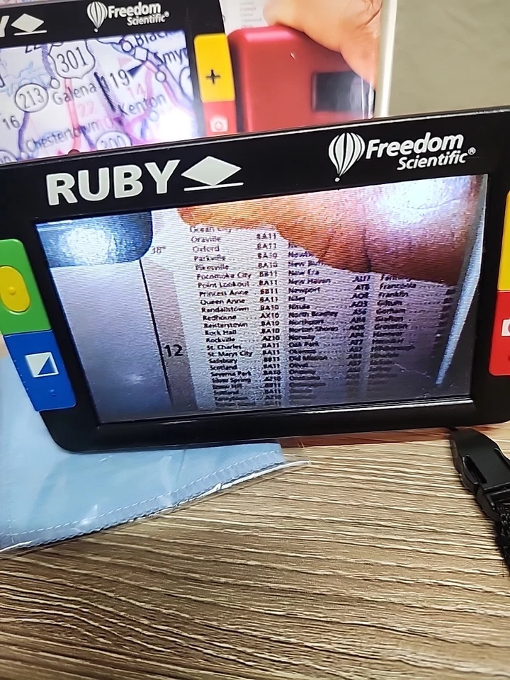 Travel Freedom Scientific Ruby HD Handheld Video Magnifier With Light - Working - Image 3 of 4
