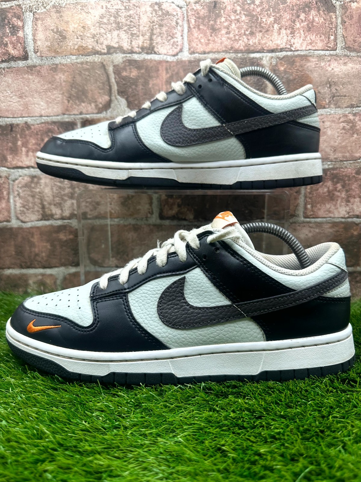 Nike Dunk Low FN7808-001 Trainers Men's UK 8 Black Mini Swoosh Lifestyle Shoes