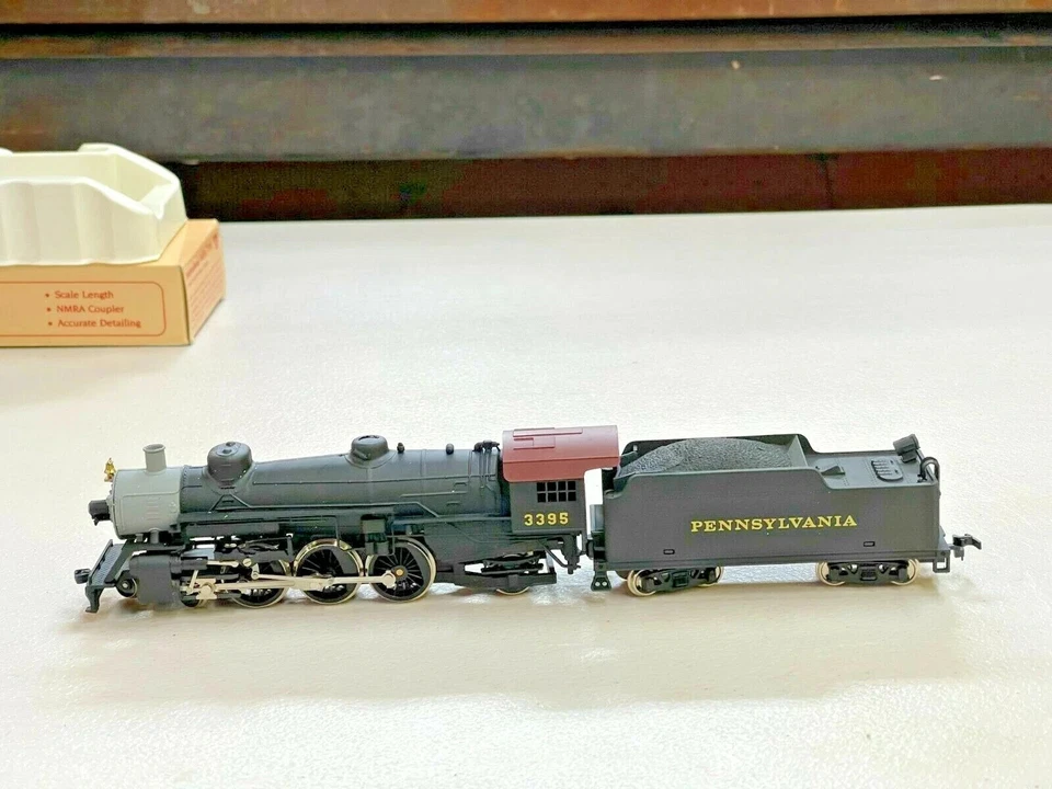 NEW IHC PREMIER SERIES M9921 PACIFIC 4-6-2 PENNSYLVANIA ROAD # 3395 - Image 2 of 4