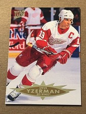 1995-96 FLEER ULTRA - STEVE YZERMAN RED WINGS #51