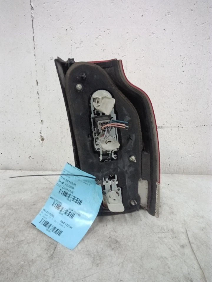 05 2006 07 Volvo 70 Series Driver Left LH Lower Tail Light Lamp | Station Wagon - Image 4 of 4