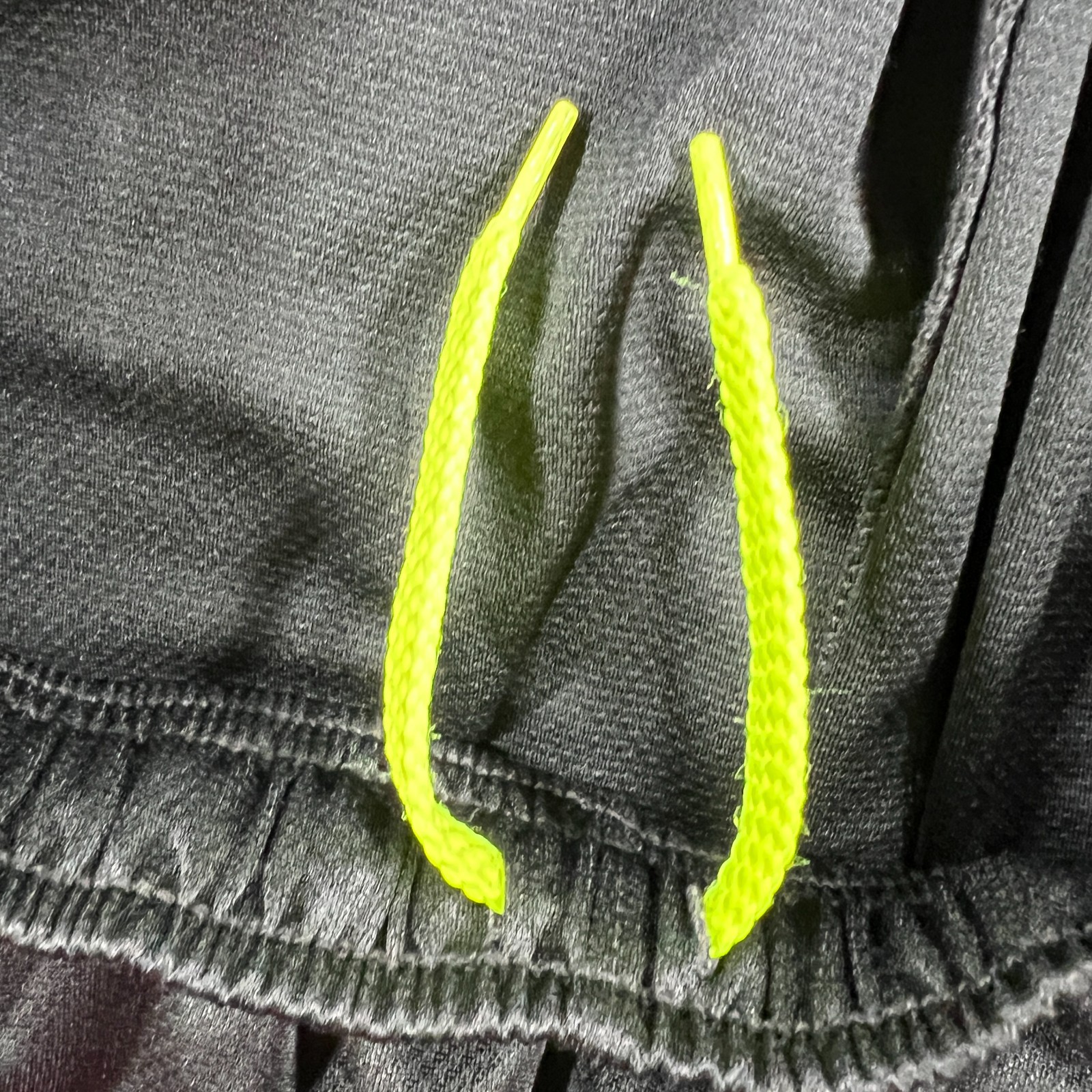 Nike Athletic Gym Basketball Shorts Youth Boys XL Extra Large Black Green