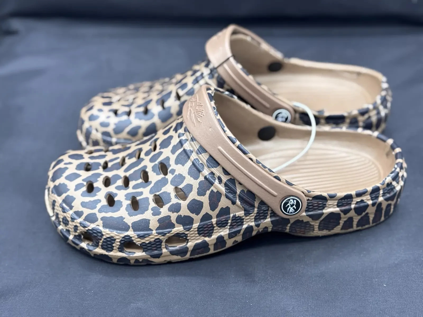 Hot Tuna Clogs 00 Leopard Print EVA Slip On Garden Beach Clogs UK 8 EU41 NWT image 8