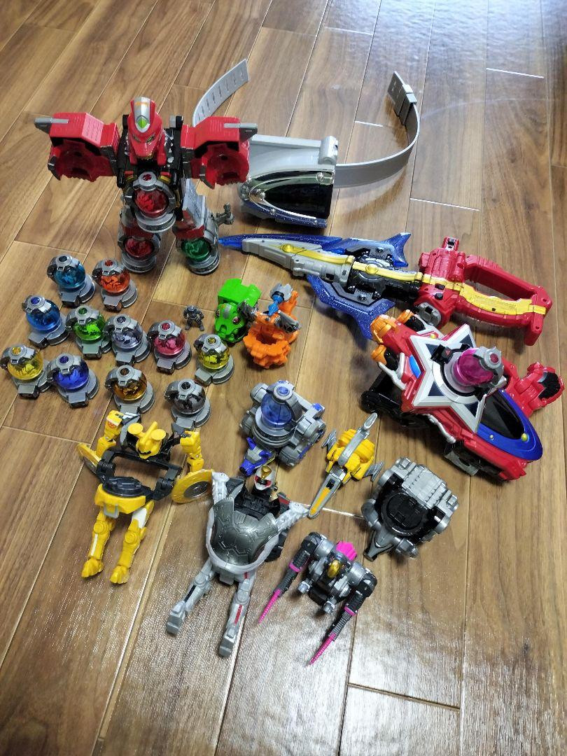 Power Rangers Uchu Sentai Kyuranger DX Megazord Morpher 10p