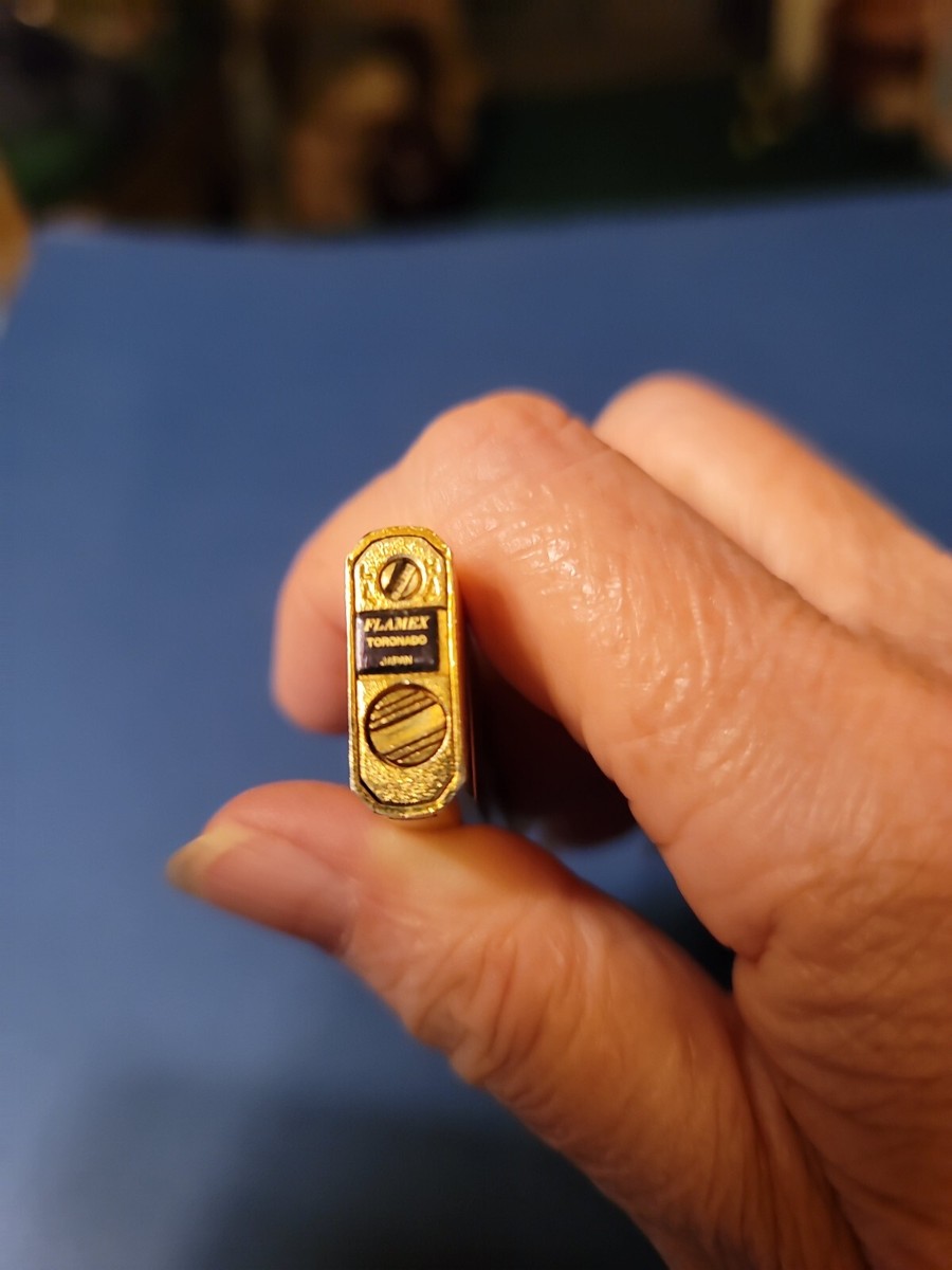 Vintage FLAMEX TORONADO Lighter 24K Sleek Texture Gold Plate Vintage FLAMEX TORONADO Lighter 24K Sleek Texture Gold Plate