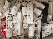 Lot of 160 Damaged Not Working Nintendo Wii C...