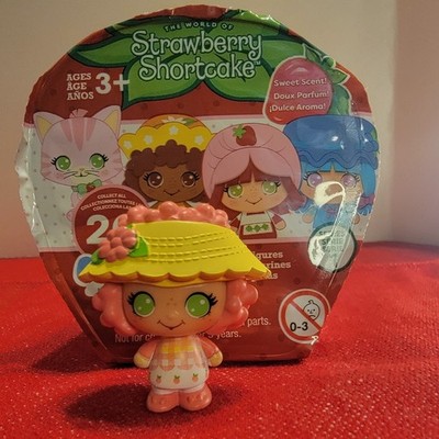 CheeBee! Strawberry Shortcake Micro Series 1 - Peach Blush