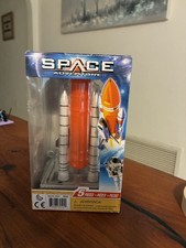 Space Adventure's Space Shuttle With 2 mini Astronauts figure Blast New