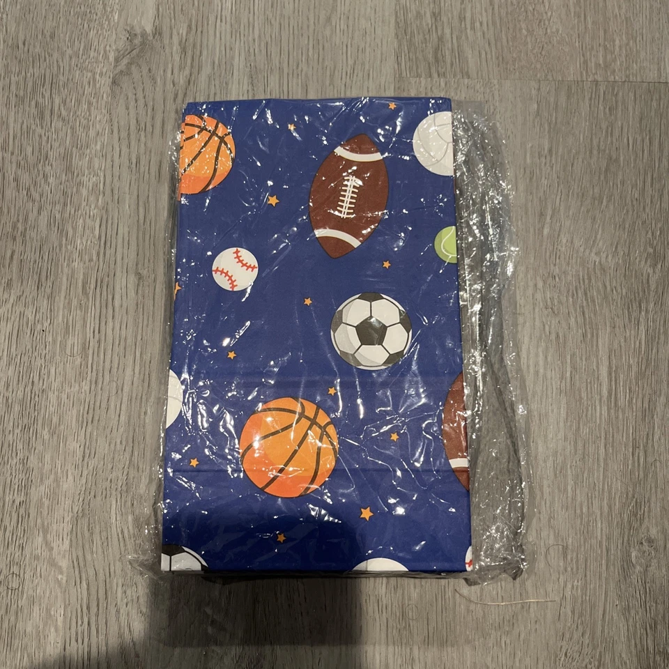Paquete de 20 bolsas de regalo de cumpleaños de papel con diseño temático deportivo para niños Foto 3 de 3