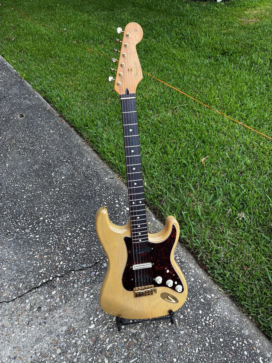Fender Deluxe Stratocaster for sale | eBay
