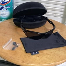 Oakley Radar Polarized Black Sunglasses Black on Black with Case, Near Mint