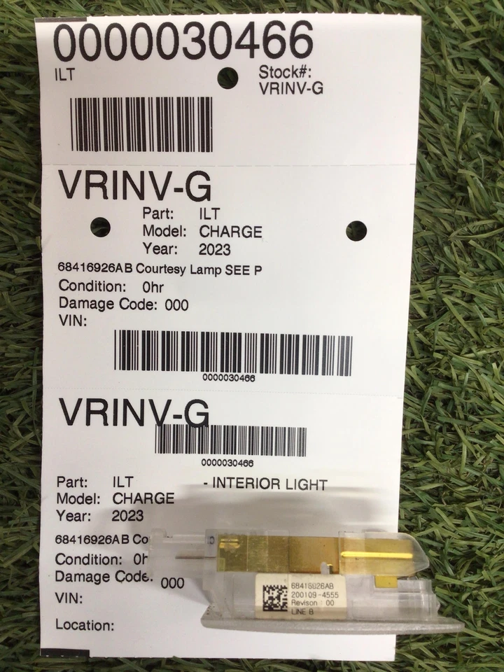 ✅ Luz interior cargador Dodge 2023 PN:68416926AB OEM Foto 3 de 3