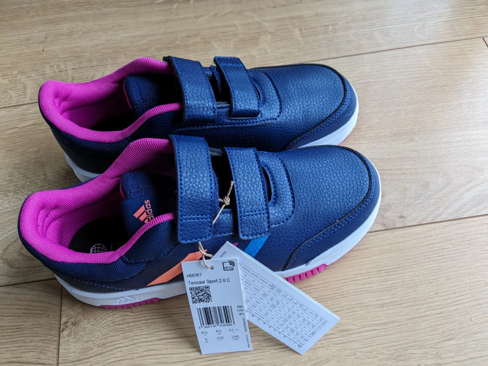 Scarpe Adidas rosa nuove con scatola ed etichetta